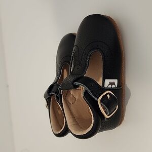 LIV & LEO baby leather shoes